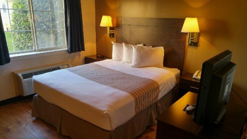 Suburban Extended Stay Hotel Charlotte - image 14