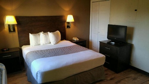 Suburban Extended Stay Hotel Charlotte - image 15