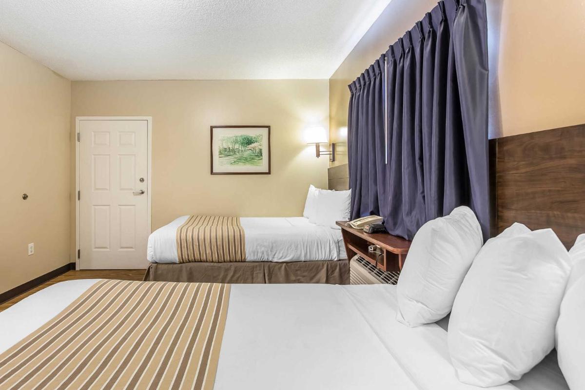 Suburban Extended Stay Hotel Charlotte - image 7