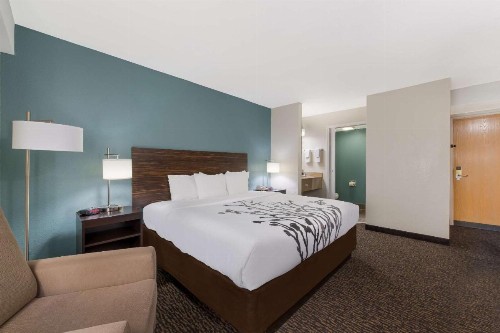 Sleep Inn - Northlake - image 12