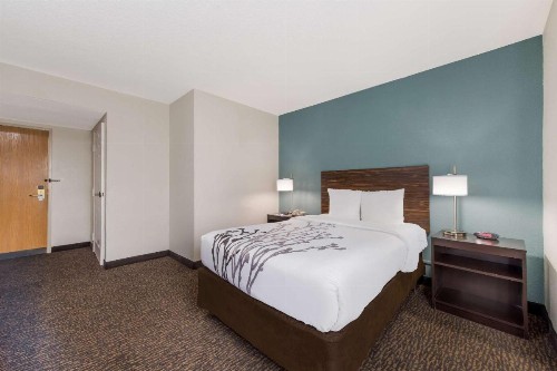 Sleep Inn - Northlake - image 18