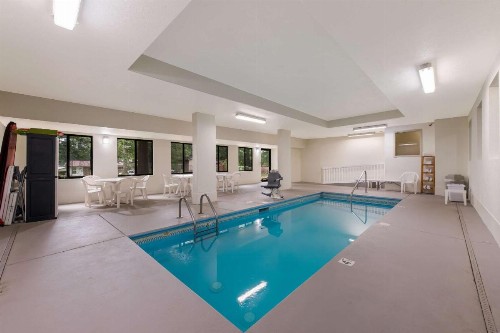 Sleep Inn - Northlake - image 27