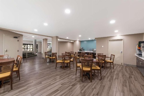 Sleep Inn - Northlake - image 32