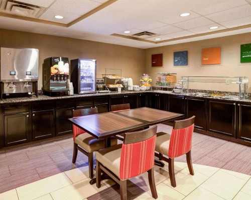 Comfort Suites Airport Charlotte - image 6