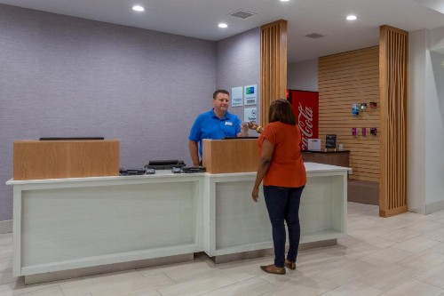 Holiday Inn Express Arrowood an IHG Hotel - image 18