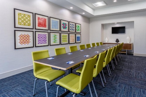 Holiday Inn Express Arrowood an IHG Hotel - image 24