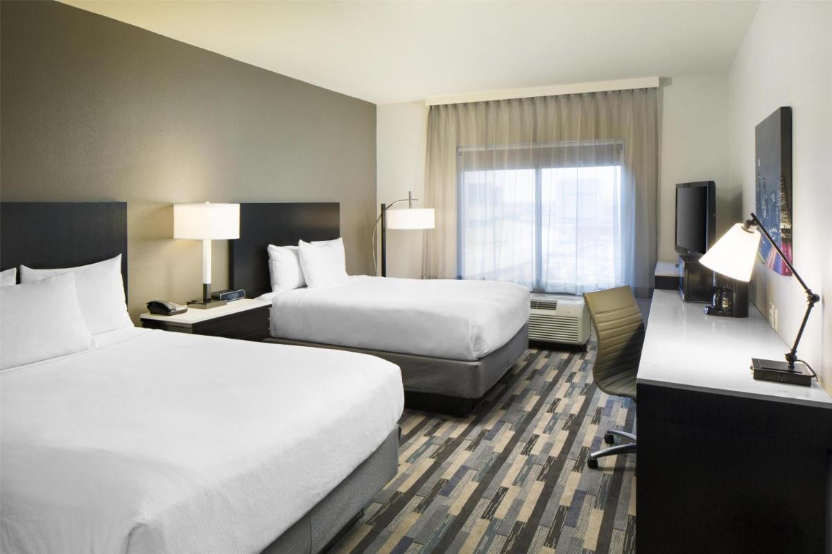 Hyatt House Charlotte Center City - image 6