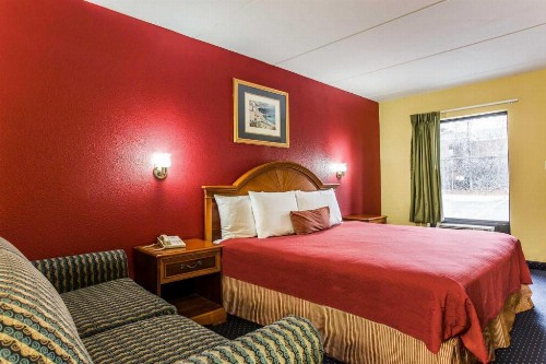 Rodeway Inn Charlotte - image 20