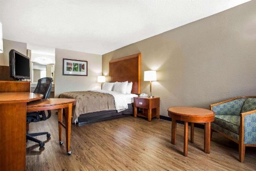 Quality Inn & Suites University Area - image 1