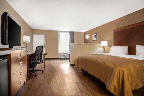 Quality Inn & Suites University Area - image 19