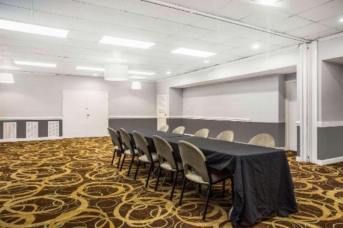Quality Inn & Suites University Area - image 5