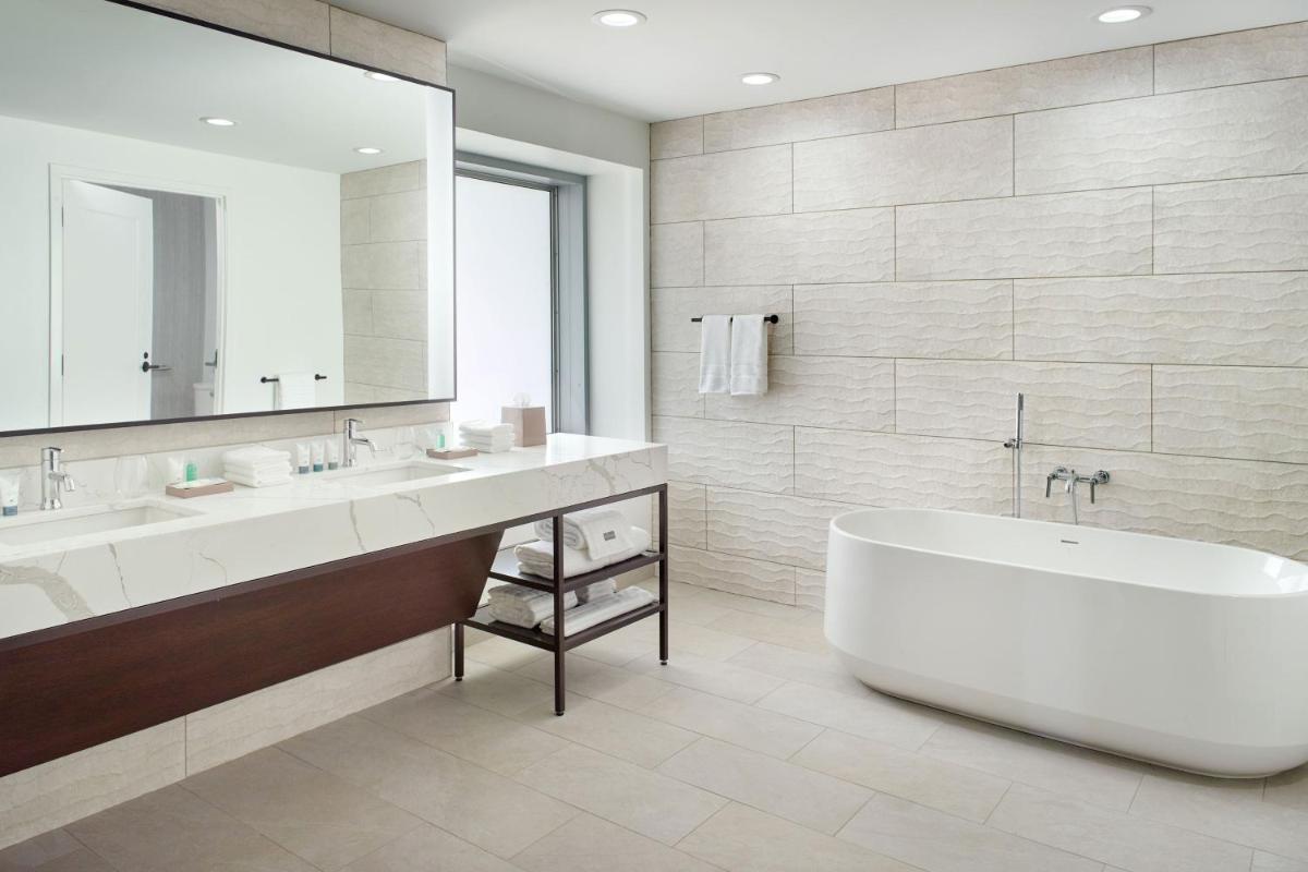 The Westin Charlotte - image 3