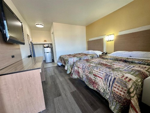 Royal Inn and Suites Charlotte Airport - image 6