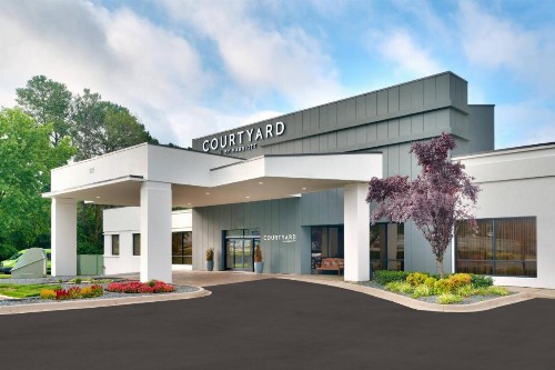 Courtyard by Marriott Charlotte Airport/Billy Graham Parkway - image 18
