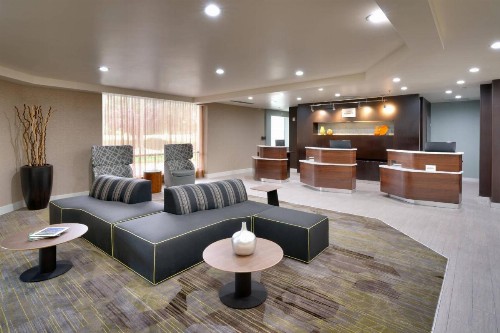 Courtyard by Marriott Charlotte Airport/Billy Graham Parkway - image 19
