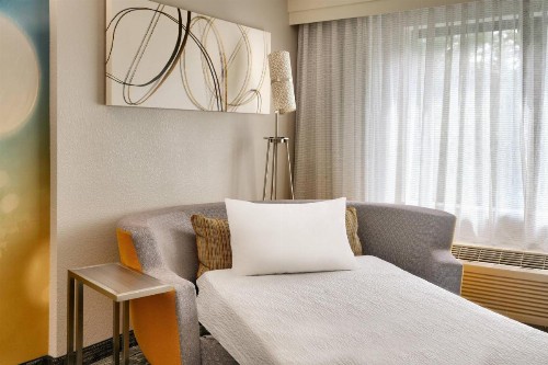 Courtyard by Marriott Charlotte Airport/Billy Graham Parkway - image 27