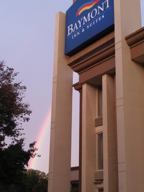 Baymont by Wyndham Charlotte-Airport Coliseum - image 6