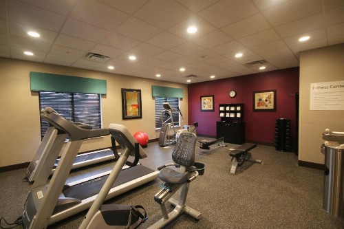Holiday Inn Express & Suites Charlotte North an IHG Hotel - image 16