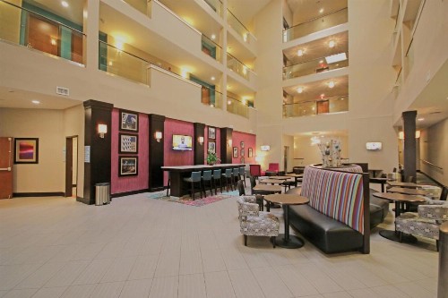 Holiday Inn Express & Suites Charlotte North an IHG Hotel - image 25