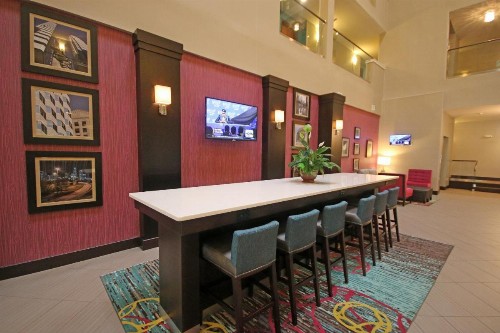 Holiday Inn Express & Suites Charlotte North an IHG Hotel - image 28