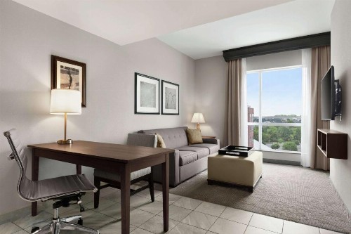 Embassy Suites Charlotte/Ayrsley - image 38