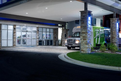 Holiday Inn Express & Suites - Charlotte Airport an IHG Hotel - image 16