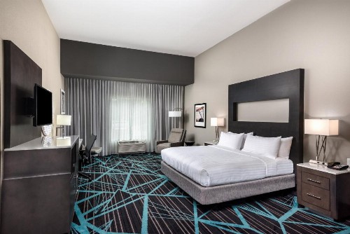 Holiday Inn Express & Suites - Charlotte Airport an IHG Hotel - image 22