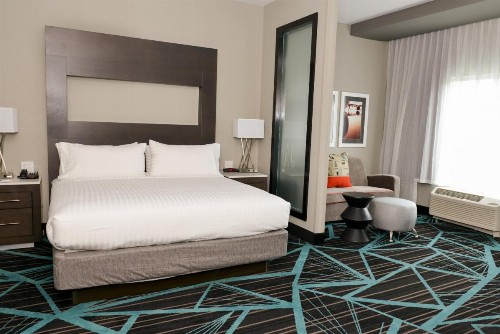 Holiday Inn Express & Suites - Charlotte Airport an IHG Hotel - image 34