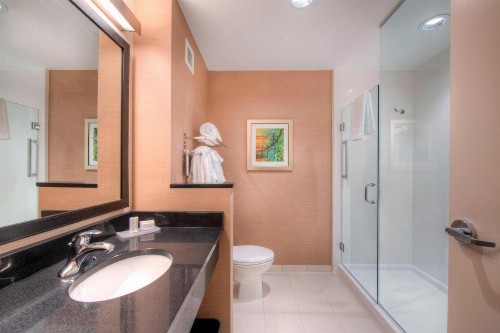 Fairfield Inn & Suites by Marriott Charlotte Airport - image 14