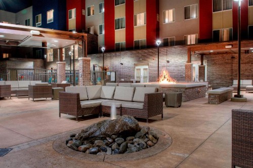 Fairfield Inn & Suites by Marriott Charlotte Airport - image 17