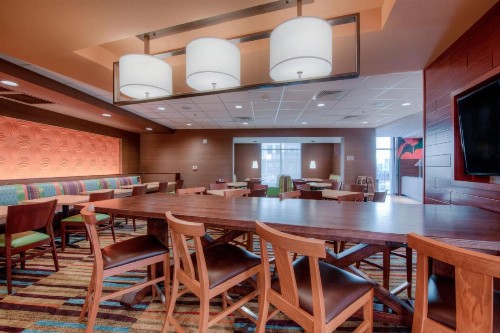 Fairfield Inn & Suites by Marriott Charlotte Airport - image 20