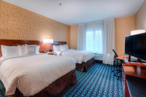 Fairfield Inn & Suites by Marriott Charlotte Airport - image 5