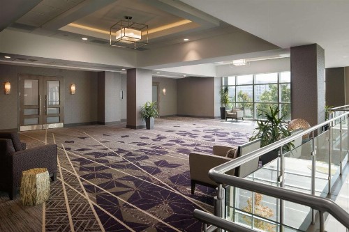 Embassy Suites by Hilton Charlotte Uptown - image 2