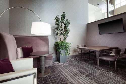 Embassy Suites by Hilton Charlotte Uptown - image 28