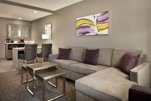 Embassy Suites by Hilton Charlotte Uptown - image 39