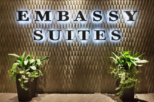Embassy Suites by Hilton Charlotte Uptown - image 41