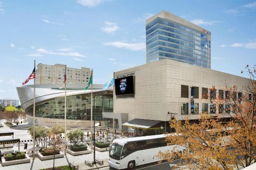 Embassy Suites by Hilton Charlotte Uptown - image 49