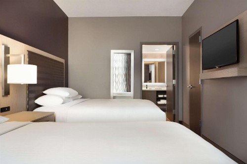 Embassy Suites by Hilton Charlotte Uptown - image 7