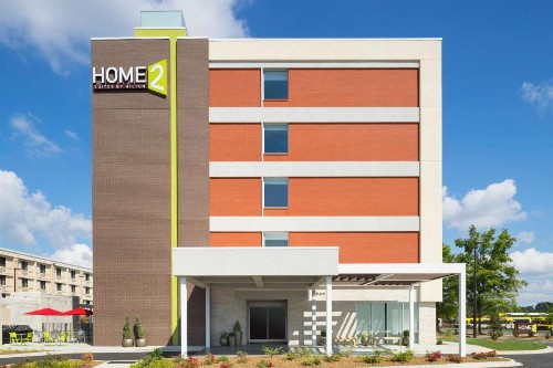 Home2 Suites by Hilton Charlotte Airport - image 12
