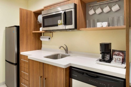 Home2 Suites by Hilton Charlotte Airport - image 15