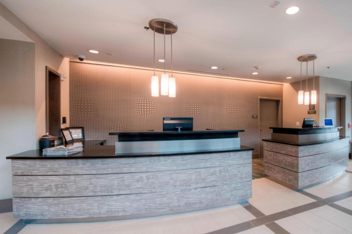 Residence Inn by Marriott Charlotte Airport - image 4