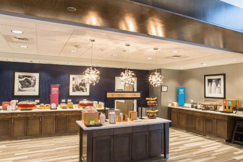Hampton Inn & Suites Charlotte/Ballantyne Nc - image 16
