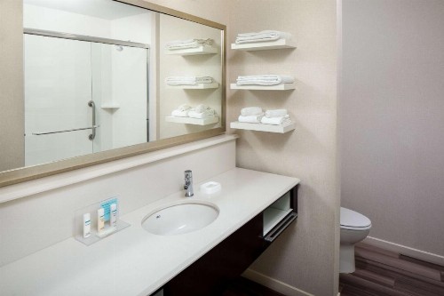Hampton Inn & Suites Charlotte/Ballantyne Nc - image 28