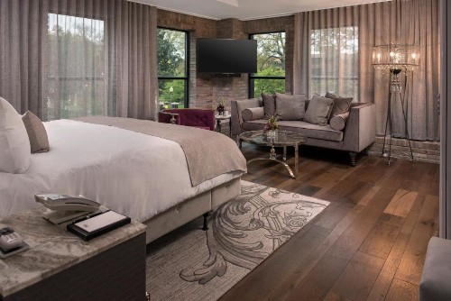 The Ivey's Hotel - image 10