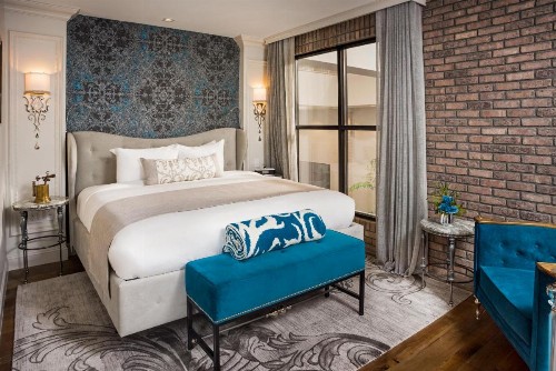 The Ivey's Hotel - image 12