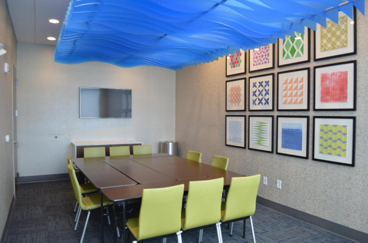 Holiday Inn Express & Suites - Charlotte NE - University Area an IHG Hotel - main image