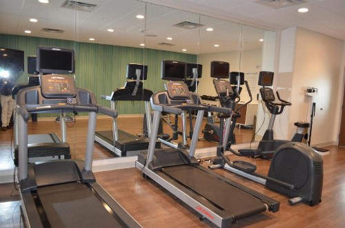 Holiday Inn Express & Suites - Charlotte NE - University Area an IHG Hotel - image 11