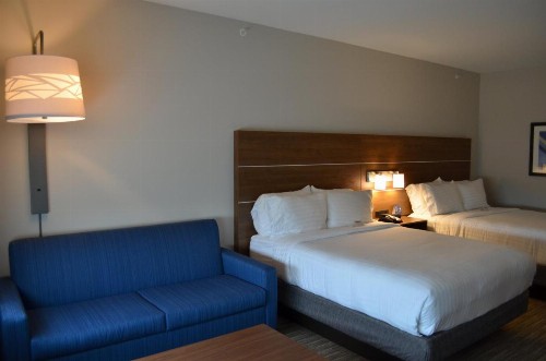 Holiday Inn Express & Suites - Charlotte NE - University Area an IHG Hotel - image 13