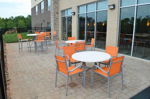 Holiday Inn Express & Suites - Charlotte NE - University Area an IHG Hotel - image 15