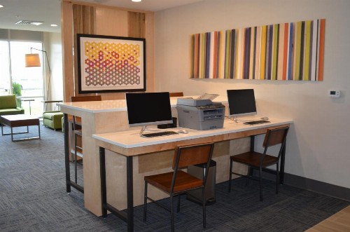Holiday Inn Express & Suites - Charlotte NE - University Area an IHG Hotel - image 18